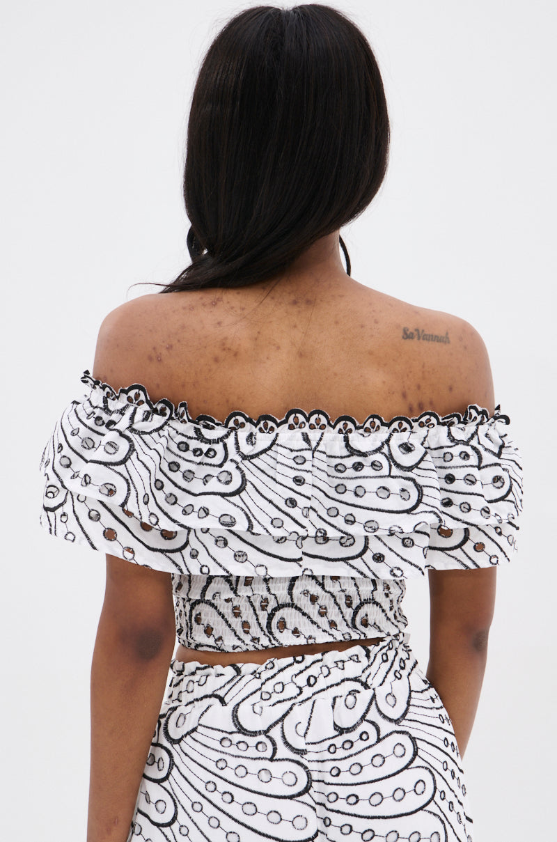 SET YOU FREE OFF THE SHOULDER BLOUSE