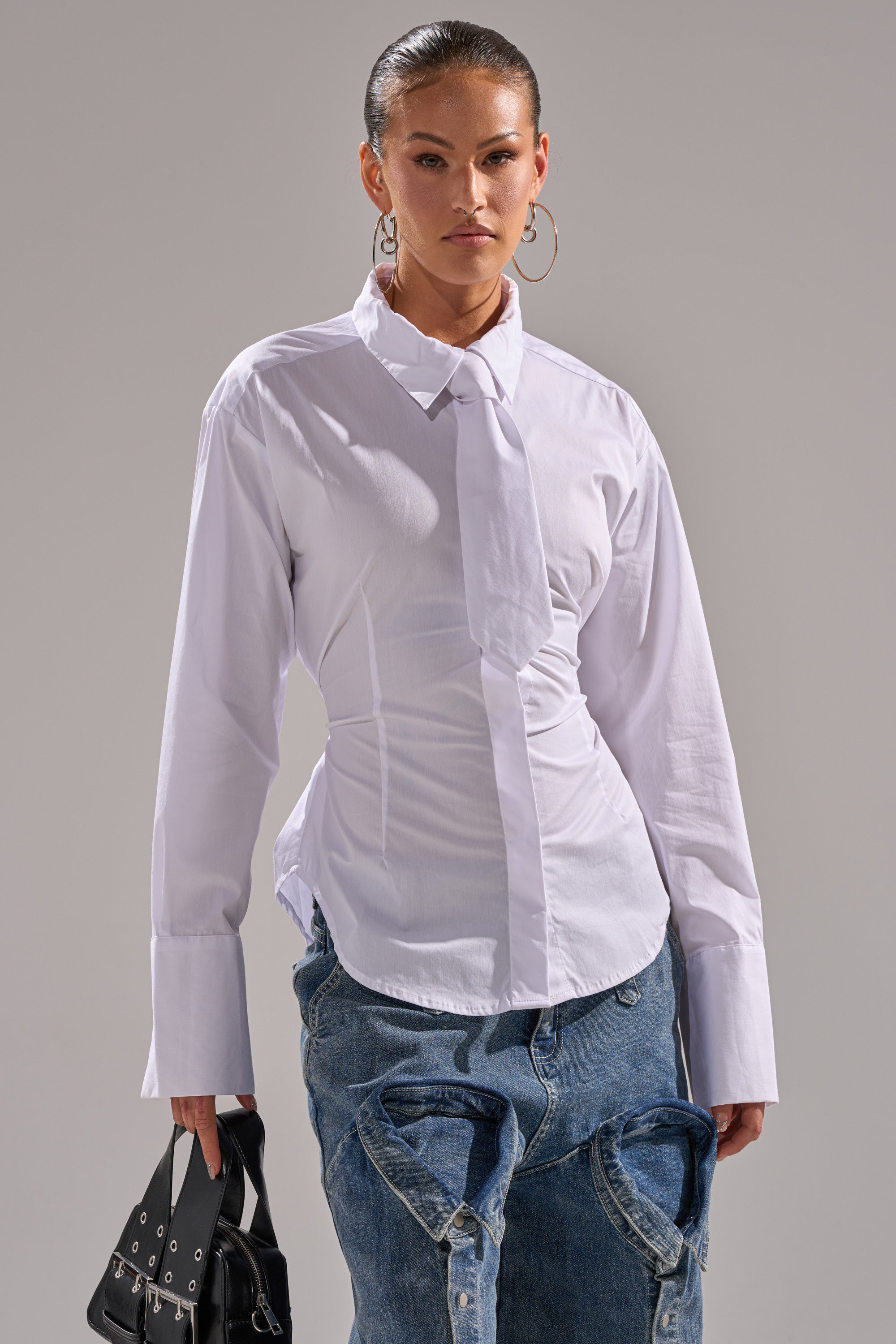 BUSINESS BUTTON DOWN