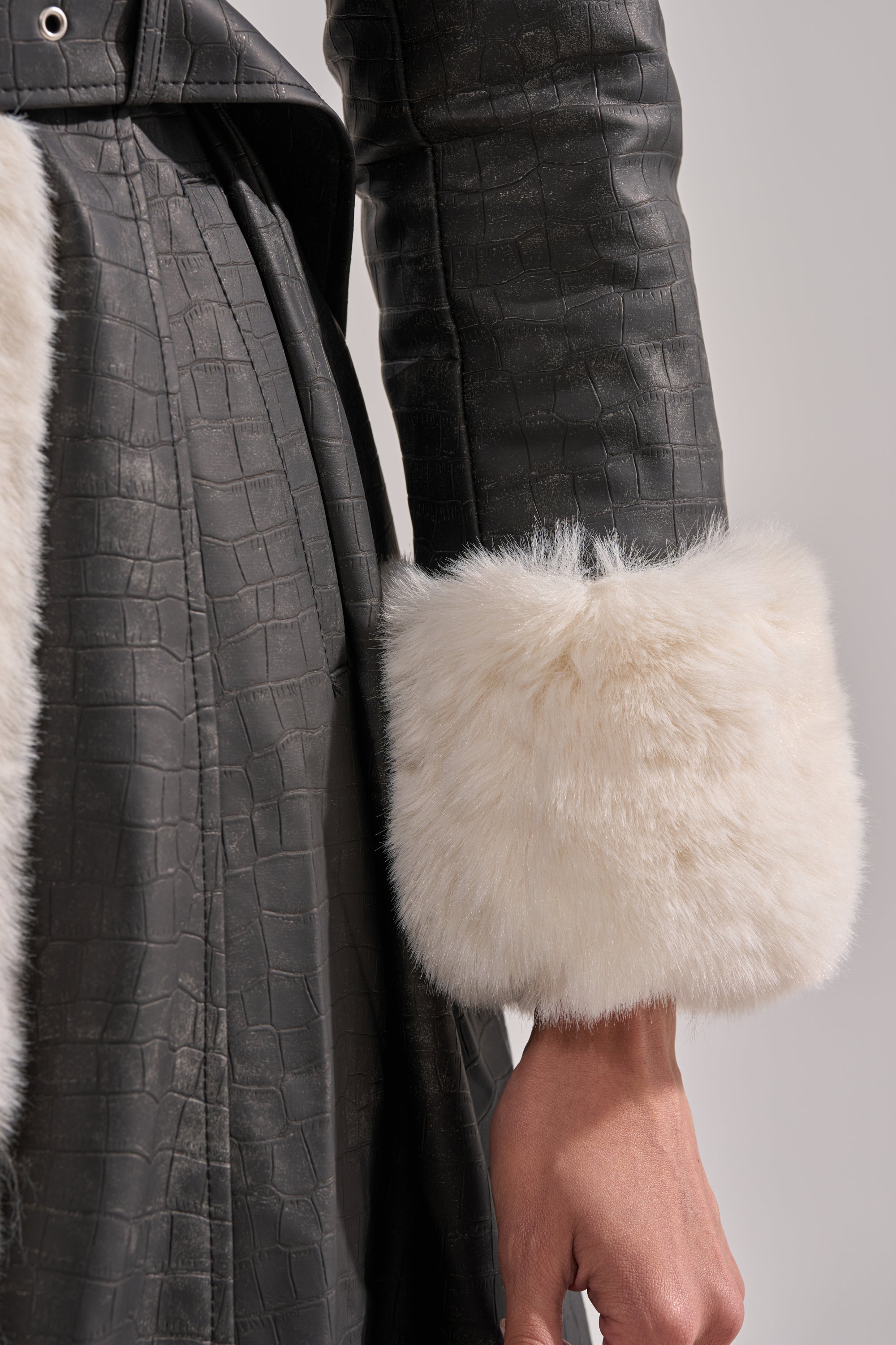 VIVIAN FUR TRIM TRENCH IN GREY