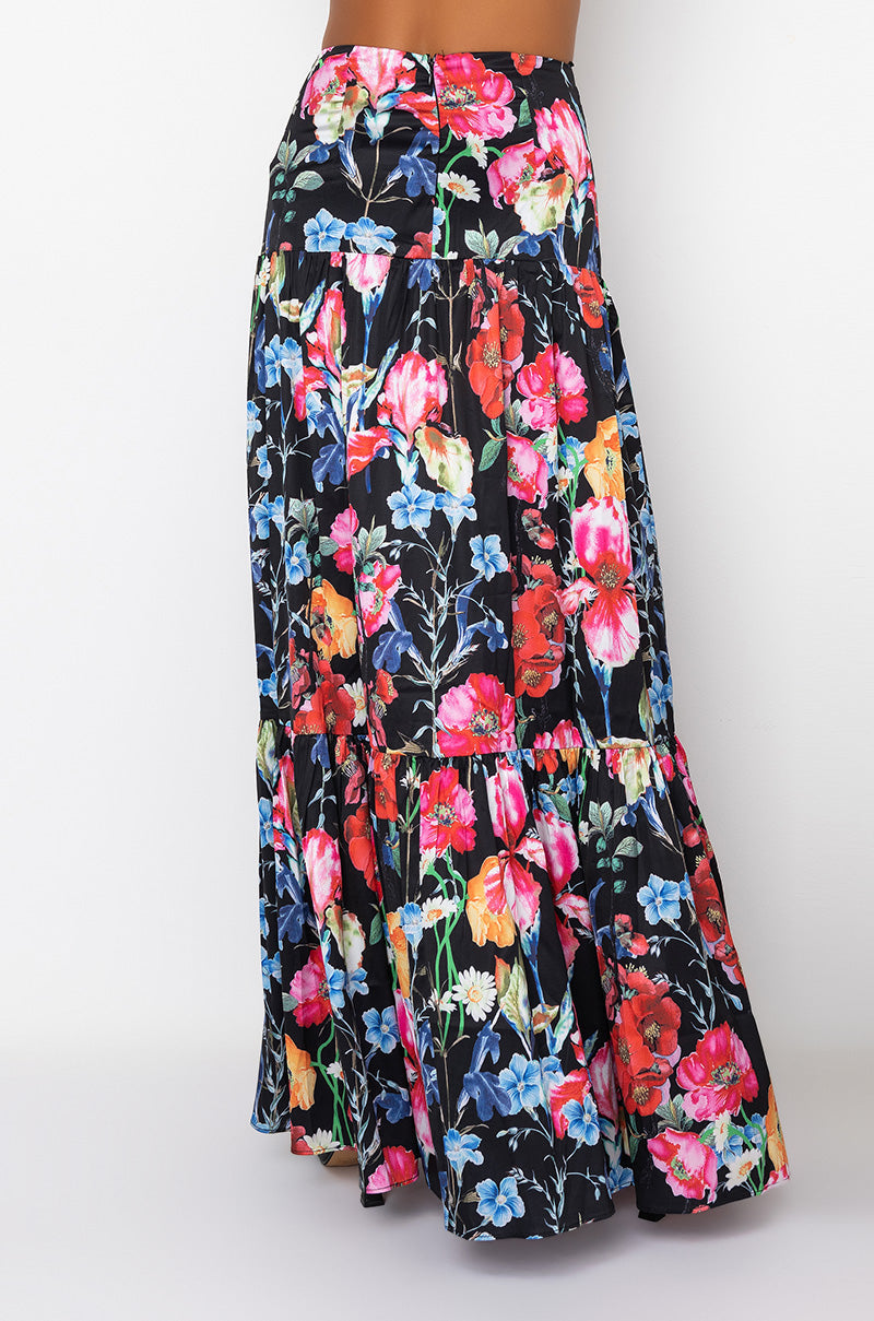 SHE WINS MAXI SKIRT WITH SLIT